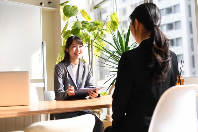 薬剤師の転職面接対策【自己紹介・質問・服装・持ち物などこれで完璧】